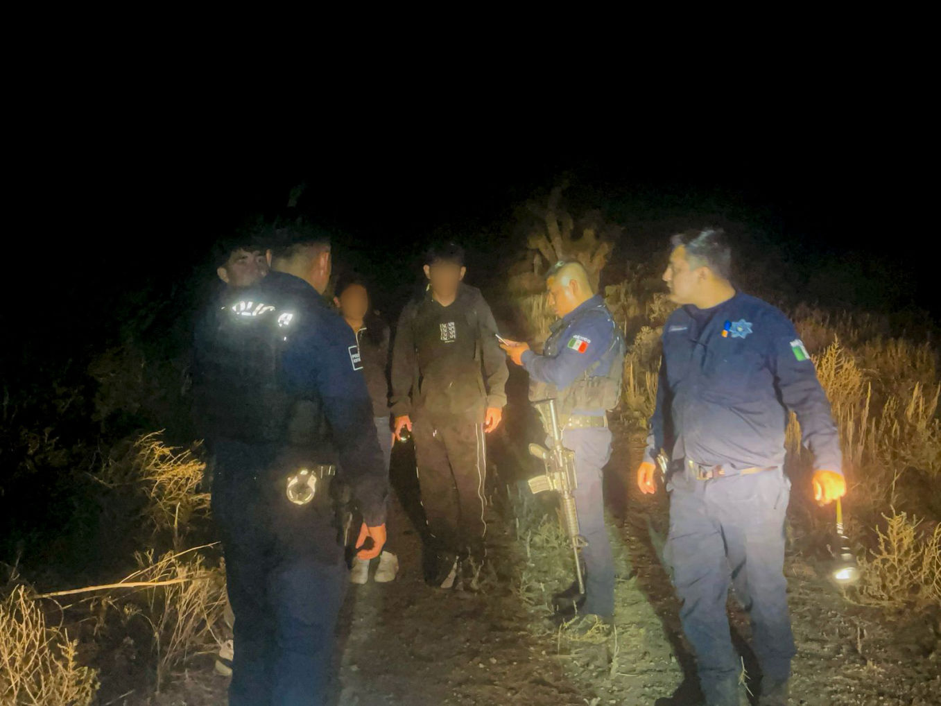 Policía Turística localiza a menores extraviados en el bosque 